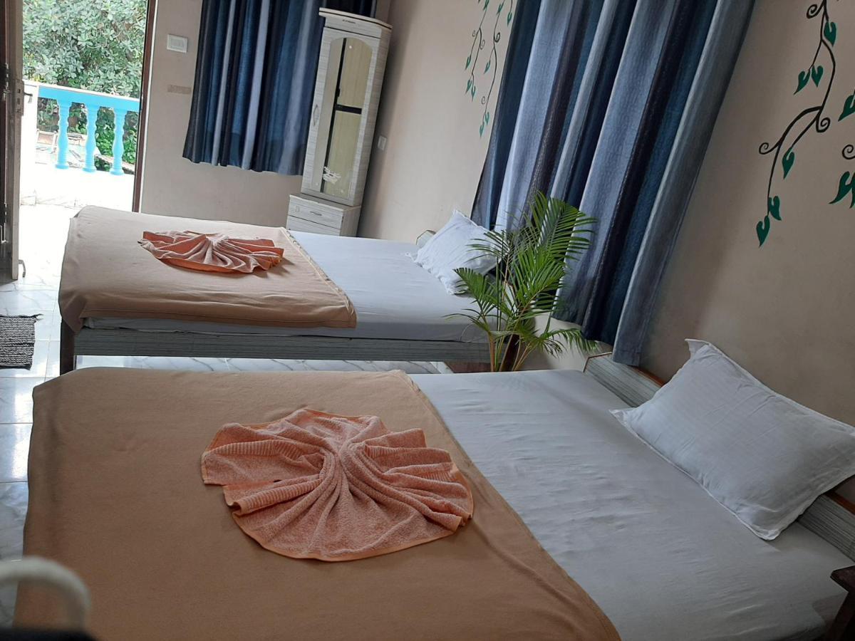 Casa Almeida Hotel Кандолим Екстериор снимка